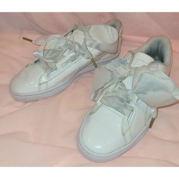 PUMA Basket Heart Patent White Woman's Sneakers Satin Ribbon Laces‎ Size 7.5 US - Picture 2 of 16